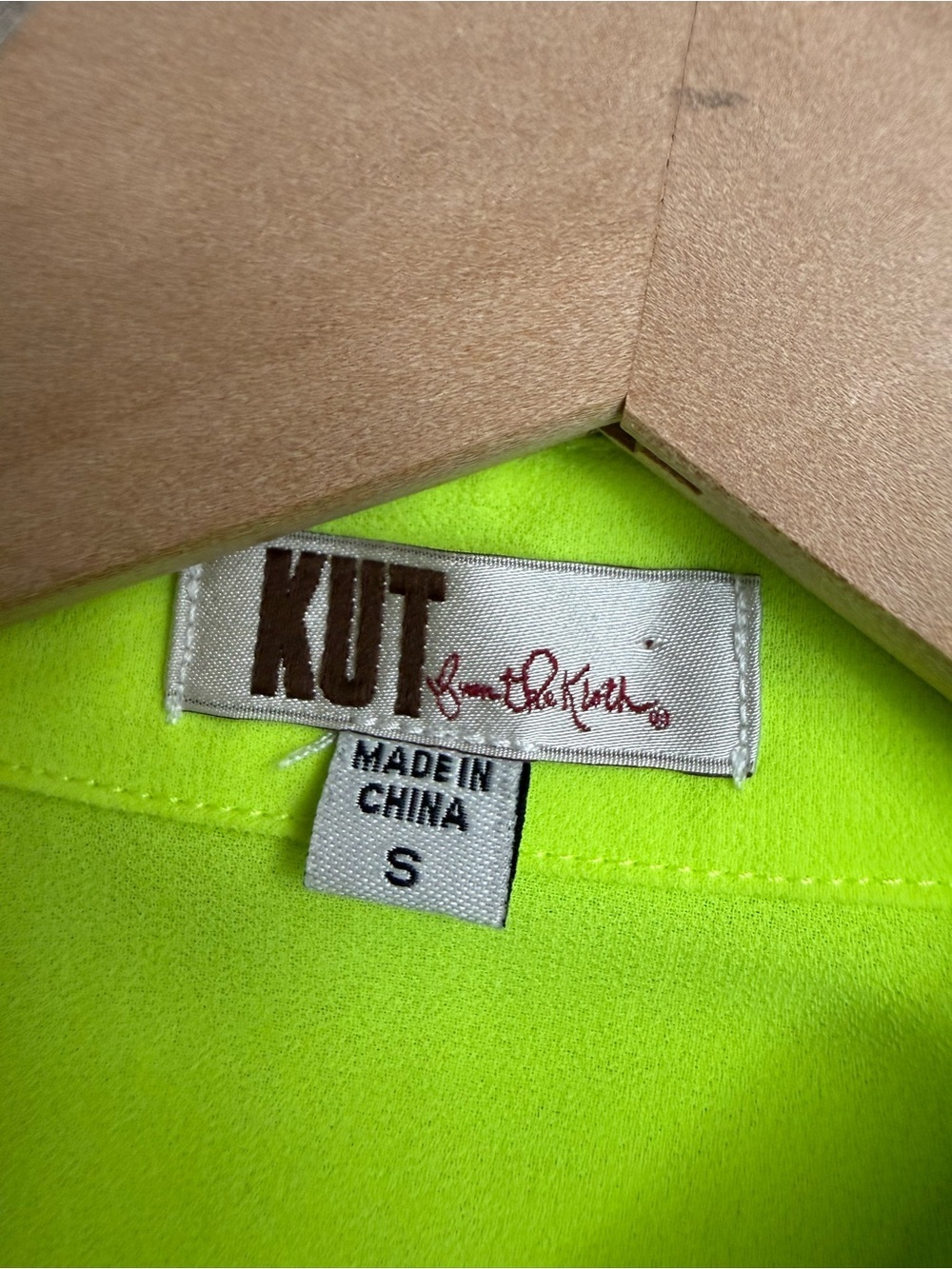 Kut From The Kloth Neon Green Sheer Button Down Long Sleeve Small Blouse NWOT - Picture 3 of 8
